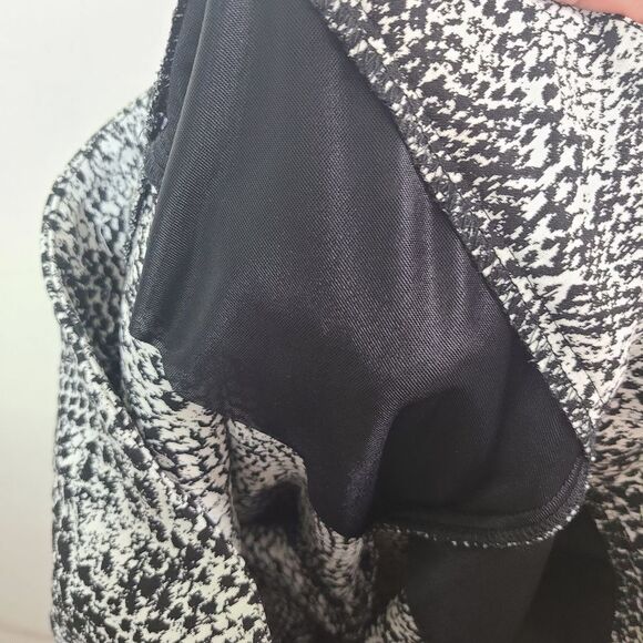 Peck & Peck Snakeskin Print Tummy Control Pant - Picture 9 of 9